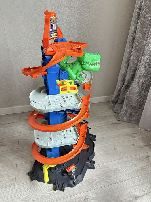 Hot wheels ultimate garage Marwin