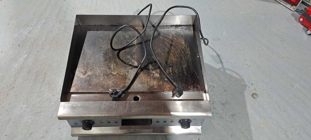 Placă Grill Electrică Profesională - Royal Catering RCG 60