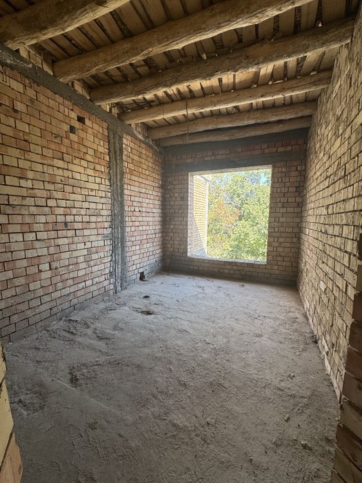 Kottej sotiladi qora saroyda