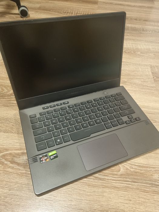 Asus ROG Zephyrus G14 - Defect/Pentru piese