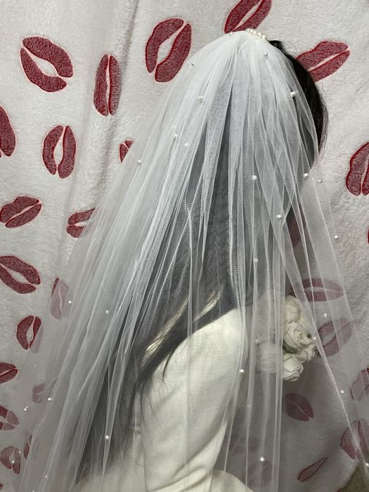 Свадебная фата с бусинками