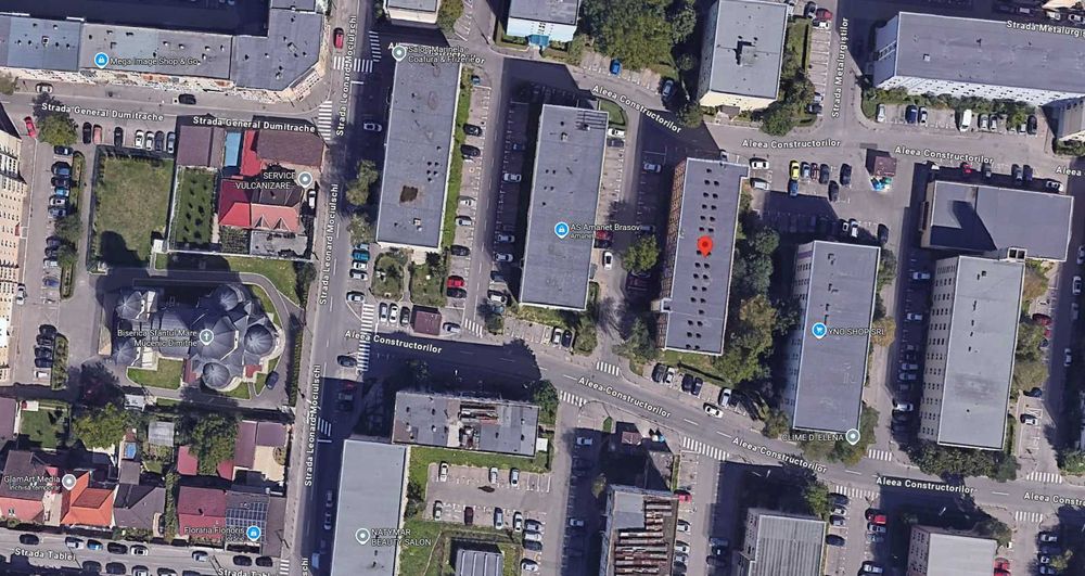 Apartament de vanzare 2 camere în Tractorul – persoană fizică