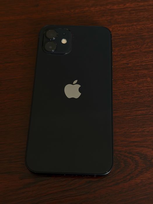 Iphone 12 в отличном состояний