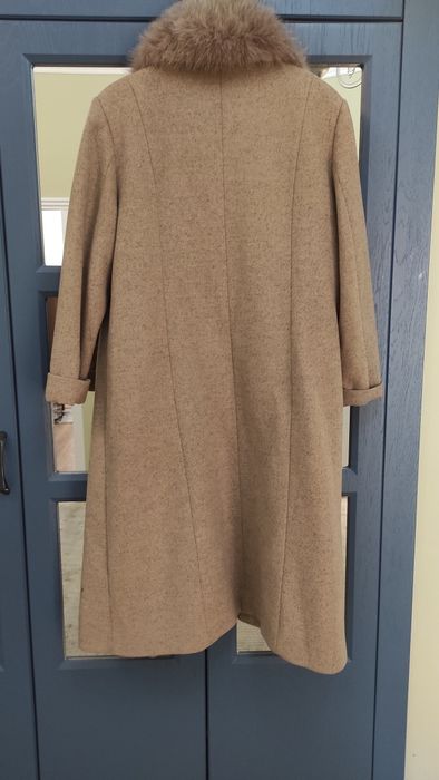 Женское пальто с мехом