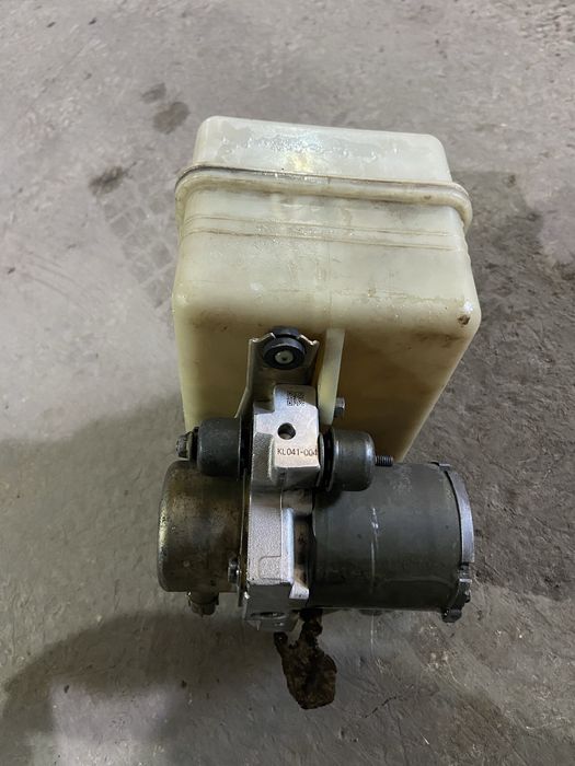 Насос гидроподвески AHC tlc100 lx470