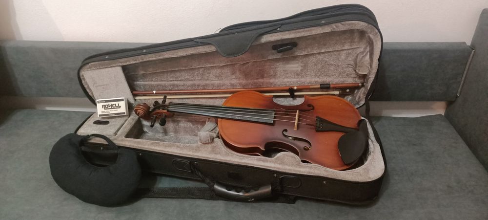 Скрипка для первоклашек 50000 тг.