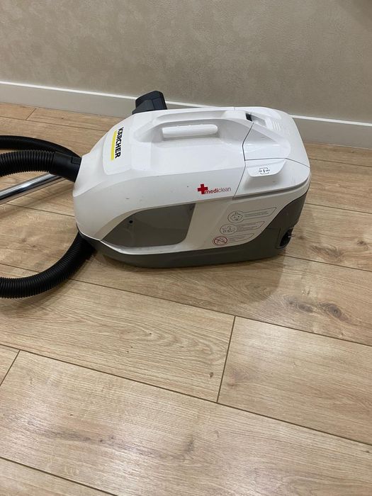 Продам Пылесос Карчер