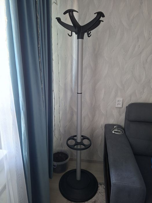 Вешалка срочно 15000