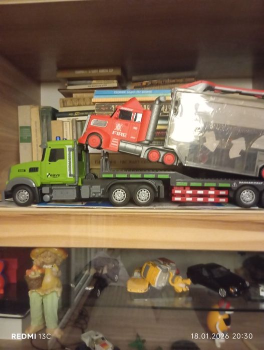 Продам железные машины