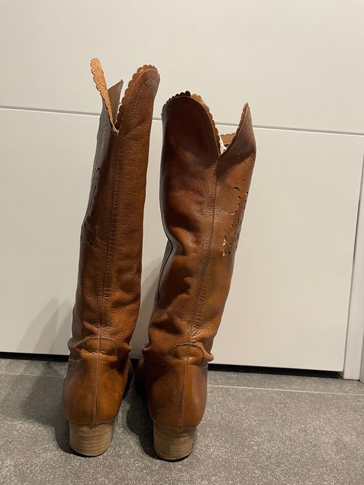 Cizme piele, Papucei