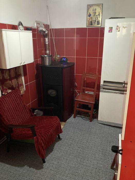 Casă , Com. Tomșani, jud. Vâlcea