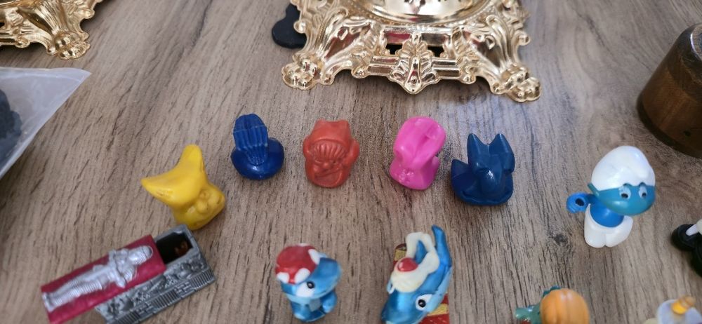 Игрушки Kinder Surprise