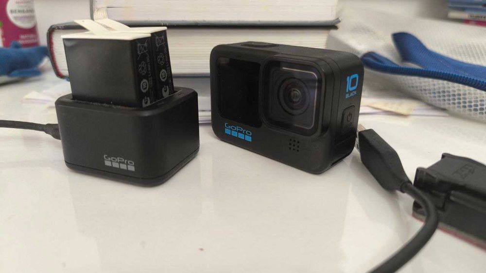GoPro HERO10 Black + 2 резервни батерии