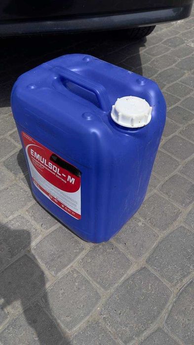 EMULSOL – Opalubka uchun a’lo sifatli moyi / Yetkazib beramiz