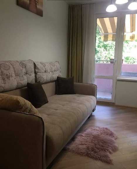 Дава се под наем Двустаен апартамент в Бургас, Зорница - 68 кв.м за 225 € - Снимка #1