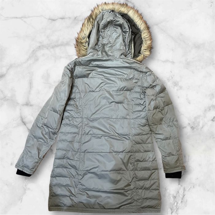 Зимно женско яке с пух EU40