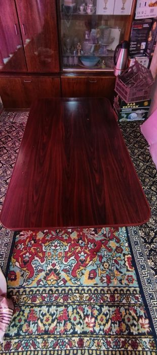 Komplekt divan stol,stul,xontaxta sotiladi!