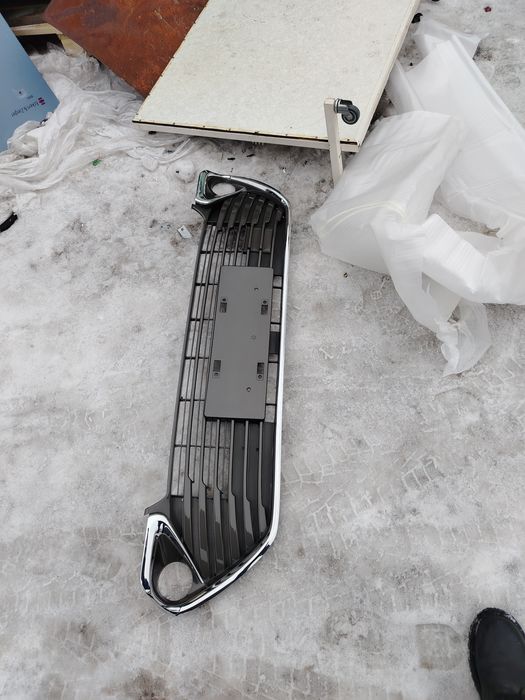 Решетка в бампер камри 55.