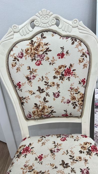 Продаю стулья для зала