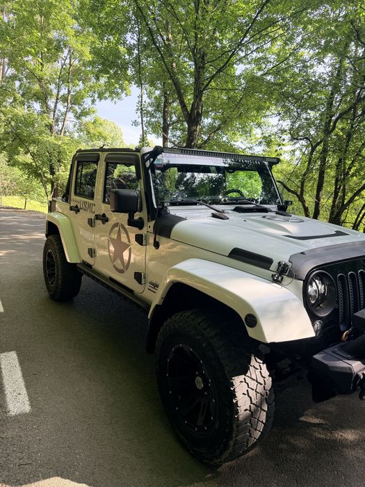 Jeep Wrangler Sahara