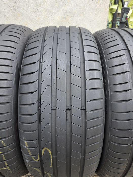 Vând patru anvelope de vara pirelli 255 45 19 dot 2121