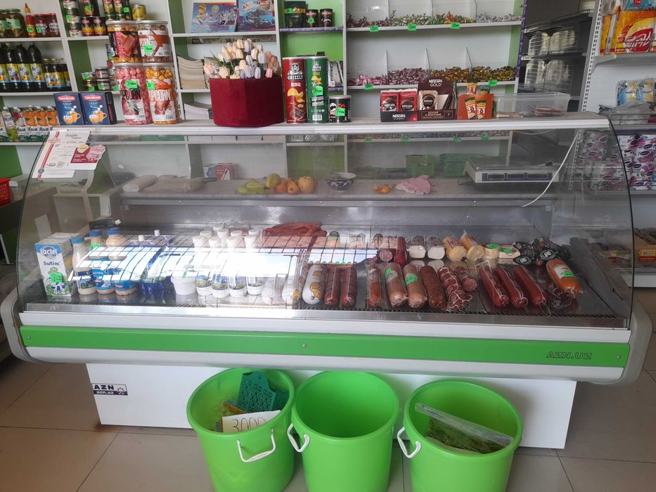 Vitrina AZN kolbasaniki