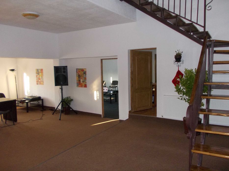 Inchiriez spatiu comercial in Geamana, Arges