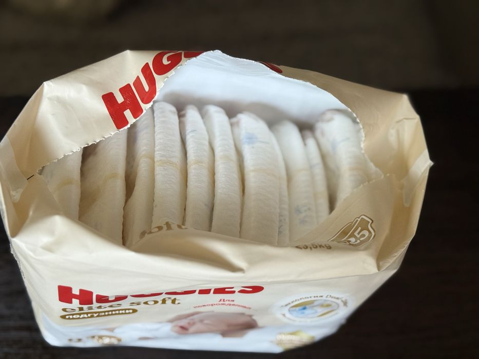Памперсы HUGGIES 0