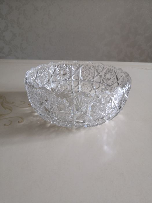 Хрустальная ваза