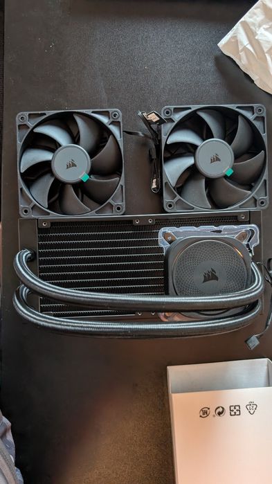 CPU Cooler AIO Corsair Nautilus 240 RS (NOU / Nefolosit) - Radiator 240mm