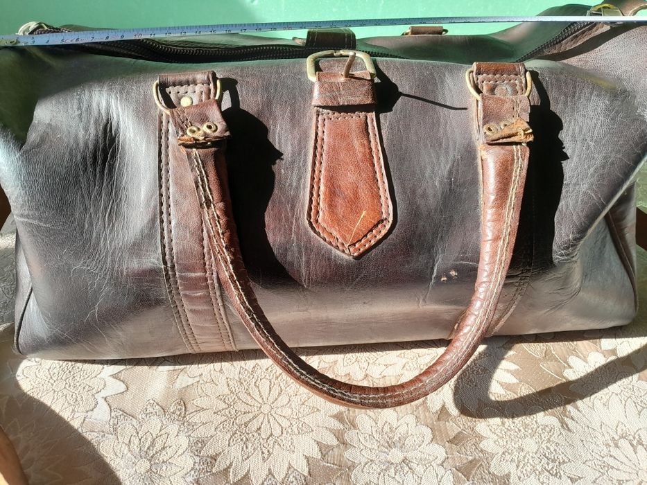 Пътна винтидж  чанта  от естествена  кожа