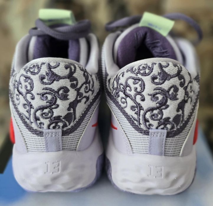 Adidași originali NIKE PG6, mărimea 42 (26.5cm).