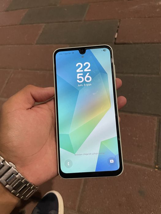 Samsung A16.
