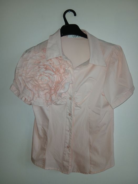 Vand bluza dama marimea M-L model Elsa M by may noua fara eticheta