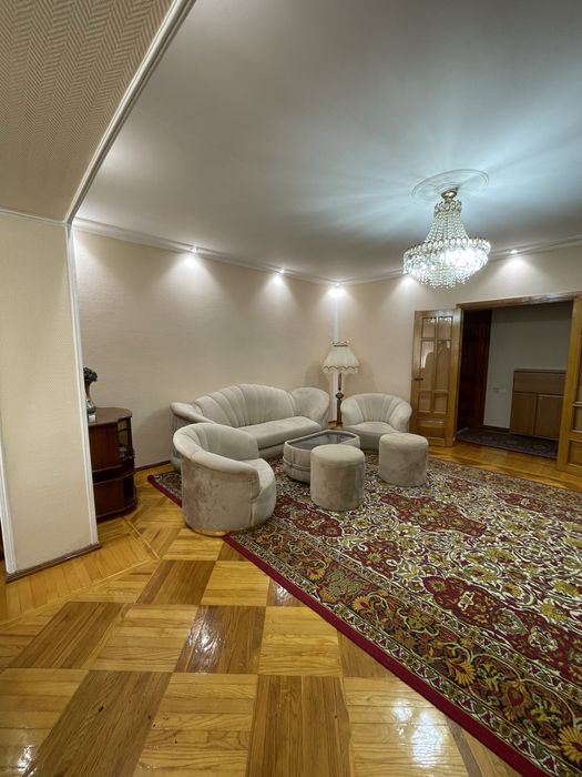 Квартира шерикликка Мирзо улугбек тумани Дархонда