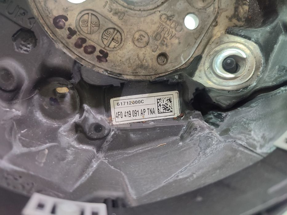 Volan in 3 spite cu comenzi 4f0419091ap Audi A6 4F/C6 (2004 - 2008)