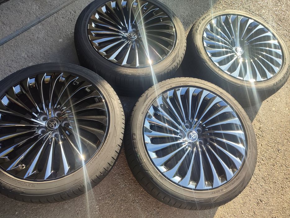 20" оригинални алуминиеви джанти за Lexus LS500/Toyota Highlander.