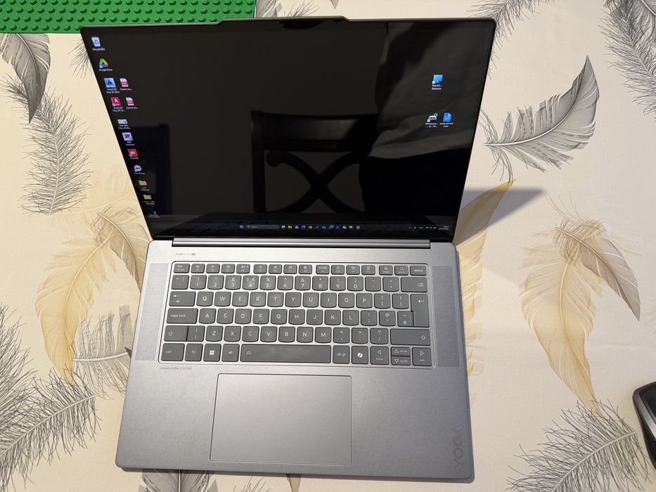 Lenovo Yoga Slim 7 (15ILL9)