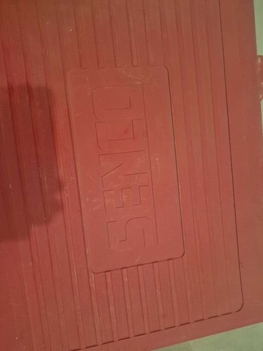 Газовый монтажный пистолет Toua Senco Devoch