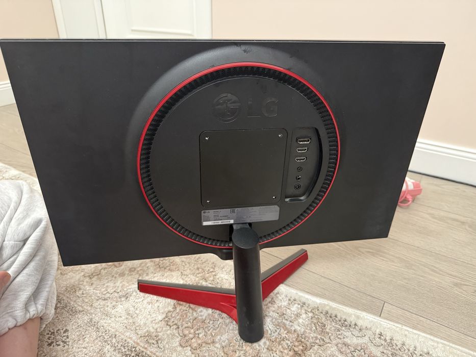 Монитор LG 24GL600F