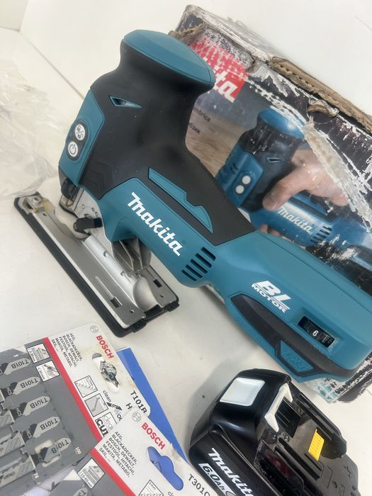 Makita DJV181 pendular