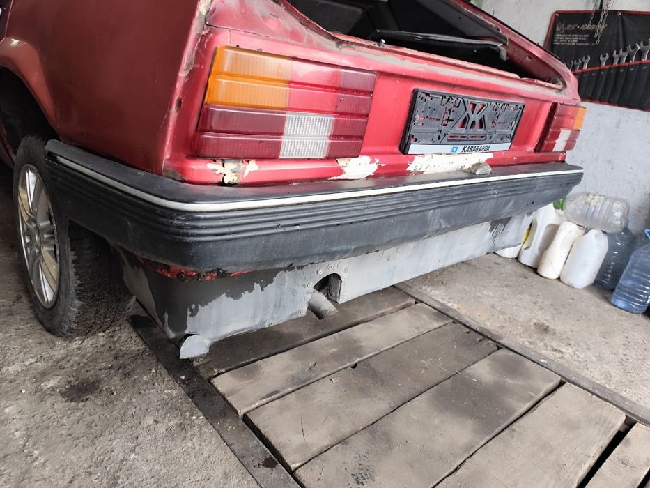 Задний фонари Опель Аскона