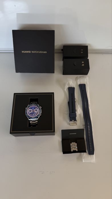 Vând Huawei Watch Ultimate Blue – Full Box, stare impecabila