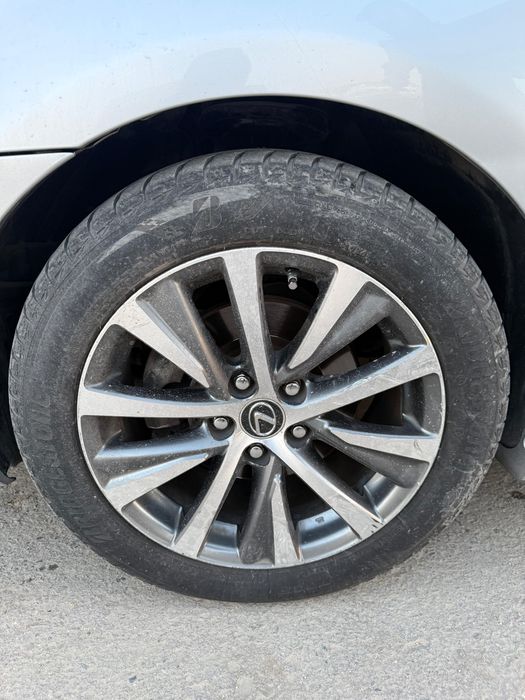 Лексус ес 300H Диски