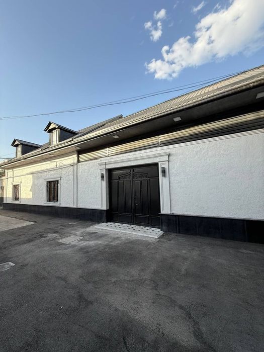 Sotiladi Евро дом Мирабад с обстановкой Фасад 20м  ор. ТЦ Альфараганус