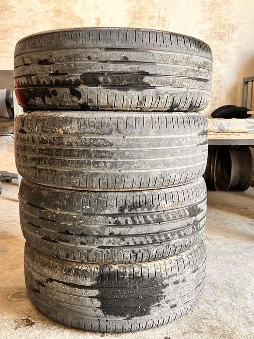 Продам комплект 235/55/19