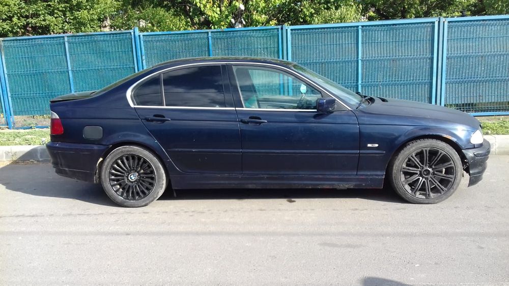 Dezmembrari  BMW 3 (E46)  1998  > 2007 330 d Motorina