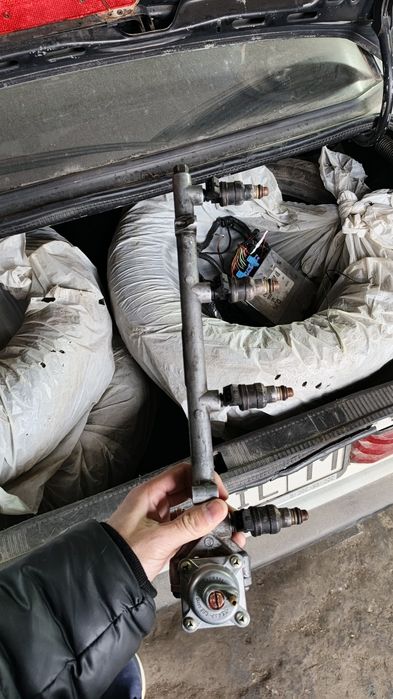 Топливная рампа с редуктором давление на газель и волгу