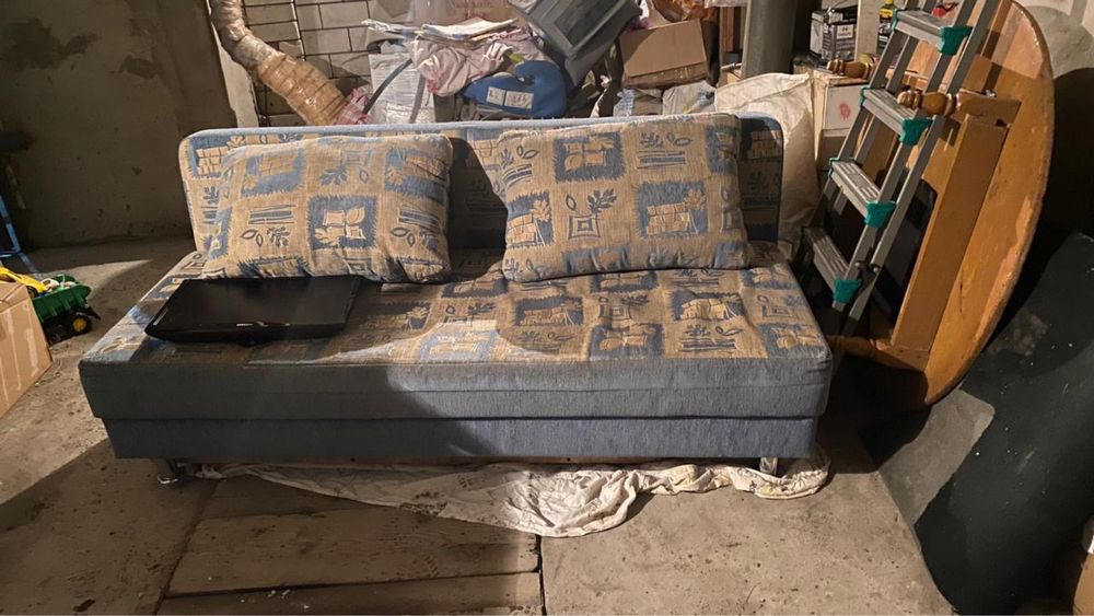 Продам диванннннн