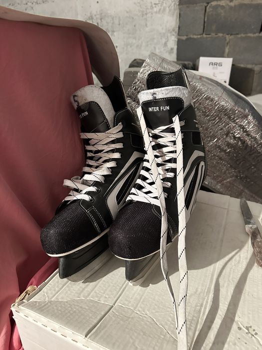 Продам коньки звоните